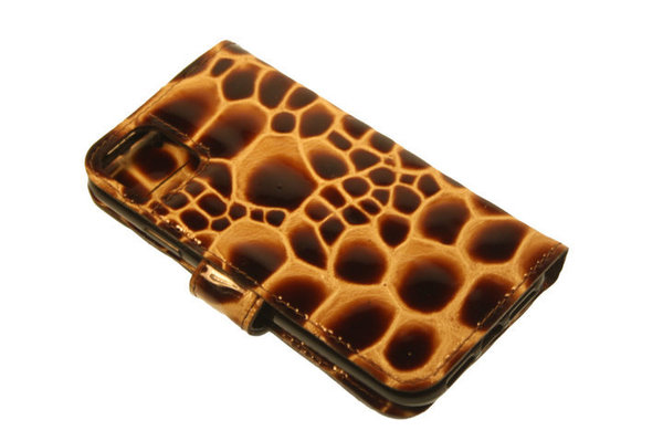 Hand made iPhone 12 Pro Max book case Bruin giraffen stug lak print leer