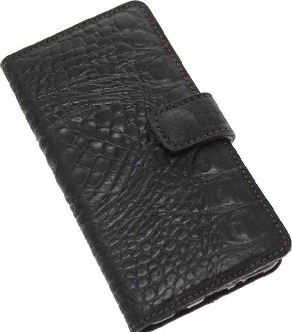 Hand made iPhone 13 Pro book case zwart krokodillenprint robuuste