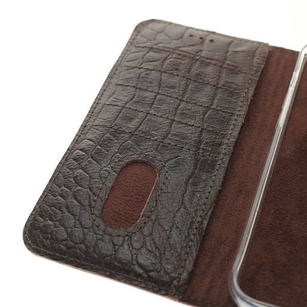 Made-NL hoesje iPhone XR vintage bruin stug robuuste volnerf krokodillenprint kalfsleer
